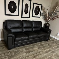 Rooms To Go Leather Love Seat and Sofa