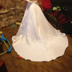 Wedding gown