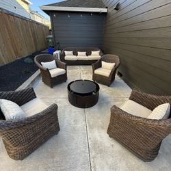 4 Sunbrella Chairs And Couch