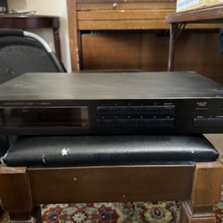 Rotel RT-940AX Stereo AM/FM Tuner