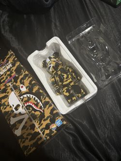 Bape mastermind bearbrick