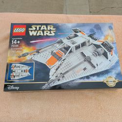 LEGO Disney Star Wars UCS 75144 for in Orange, CA OfferUp