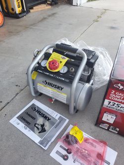 Husky 2 gallon quiet jobsite air compressor  135 psi oil free