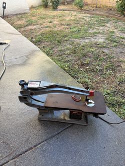 Scroll saw