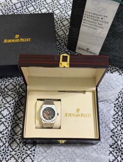 Men’s luxury watch