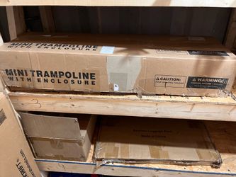 Mini trampoline with enclosed