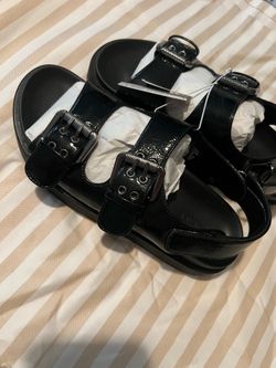 Women’s Old Navy - Black Sandals