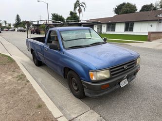 Toyota Pickup Truck Regular Cab Blue