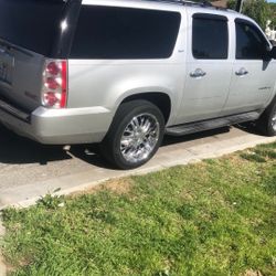 2010 GMC YUKON XL SLT