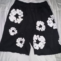 Denim Tears Cotton Wreath Shorts Black Size Medium Brand New 100% Authentic 🔥