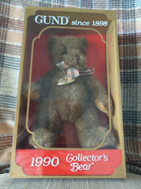 Gund 1990 Collector Teddy Bear