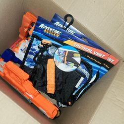  Nerf Guns And Accessories 