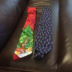 Holiday Ties/Never Worn