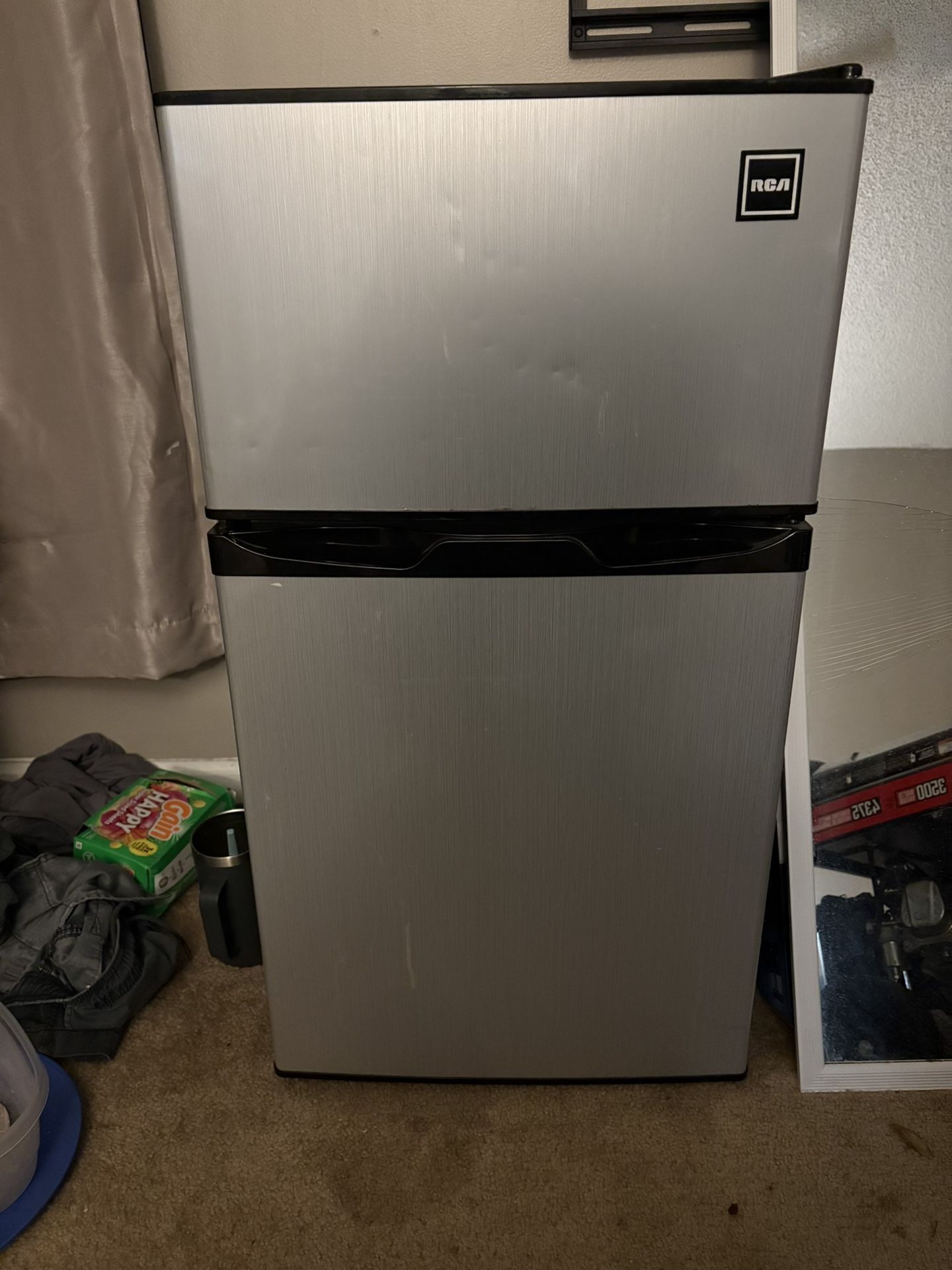 RCA 4.5 Cu ft Two Door Mini Fridge RFR469