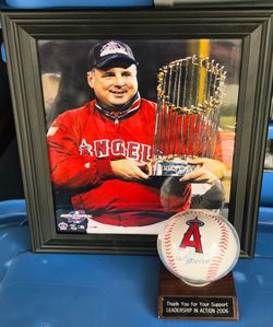 Los Angeles Angels Mike Scoiscia Signed MLB Baseball & Framed Championship Photo