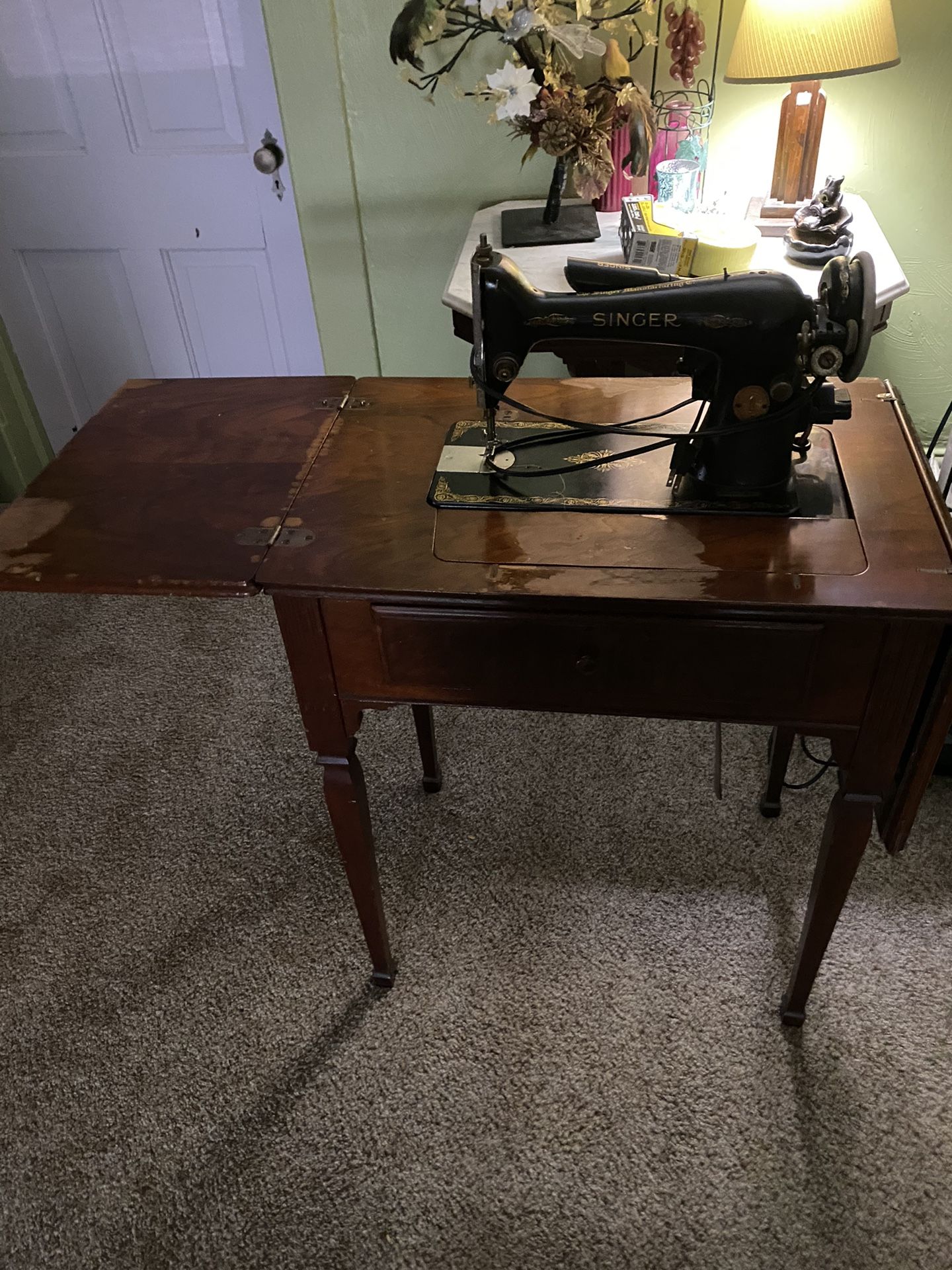 Singer Sewing Machine