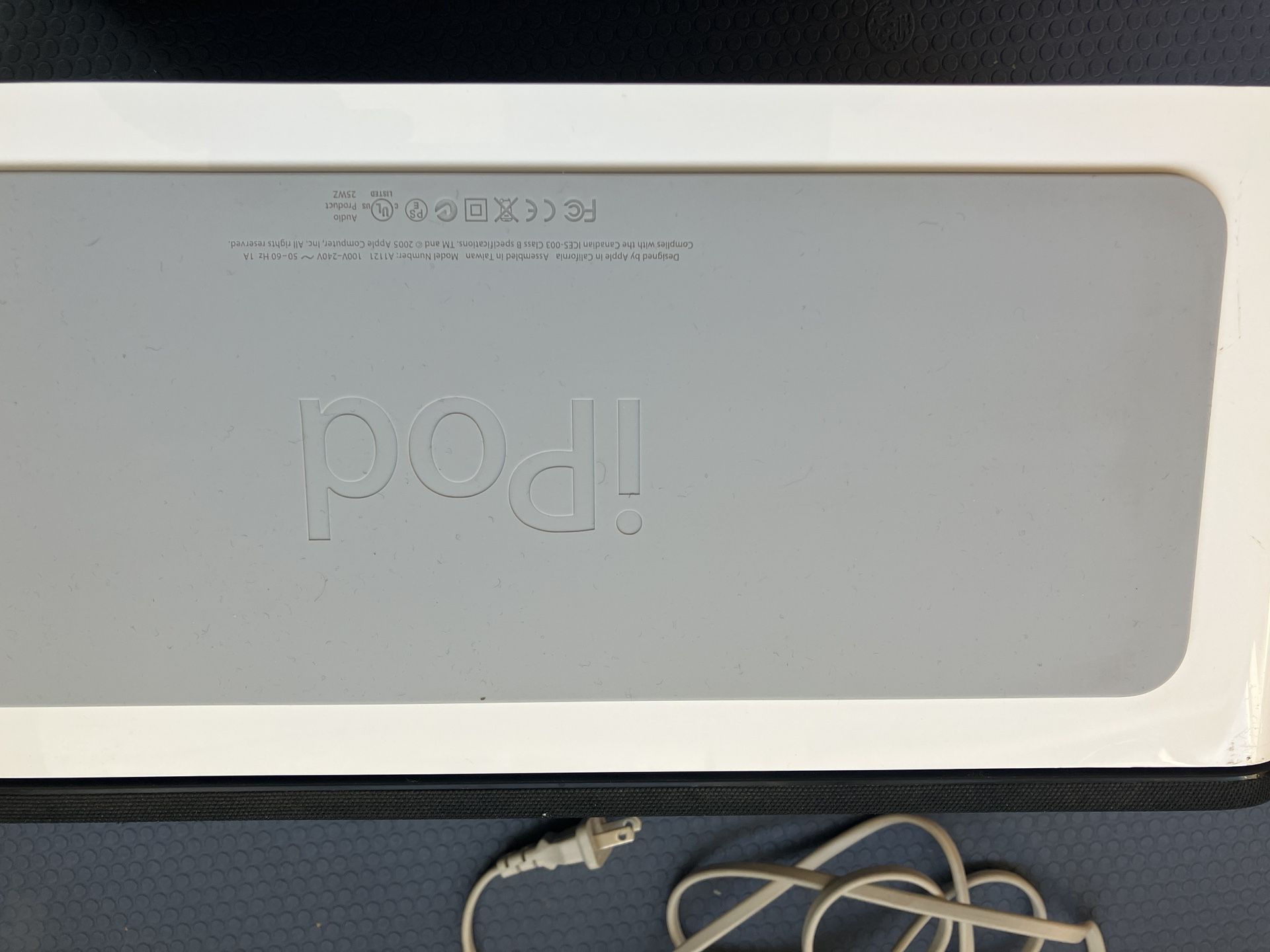 Apple A1121 iPod Hi Fi Speaker
