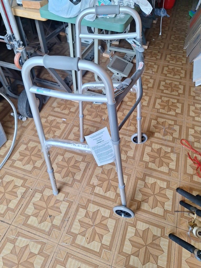 New Travel Walker