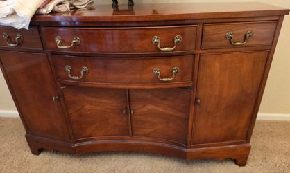 Morganton Walnut Wood Credenza Buffet Cabinet. Beautiful Vintage!