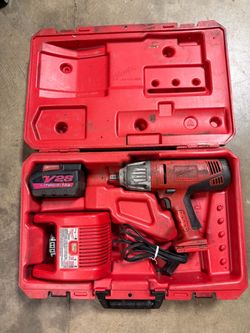Milwaukee V28 ½” Cordless Impact Wrench Kit – Bad Battery