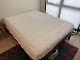 Queen Zinus Mattress