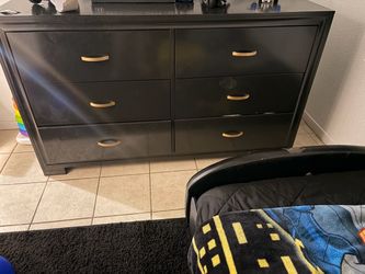 Cabinet dresser