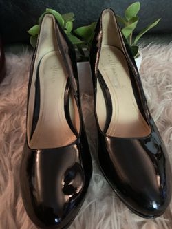 Cole Haan Black heels 371/2 in good condition