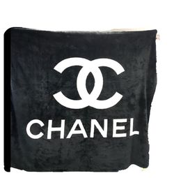 Comfy super Soft Black Blanket.