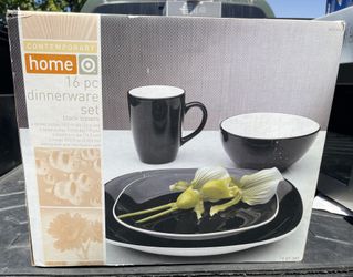 Target Home 16pc Dinnerware “Black Square”