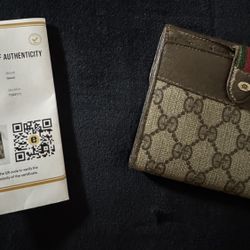 GUCCI BI-FOLD WALLET VERY GOOD Condition 
