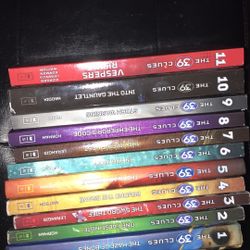 39 Clues Book Set (#’s 1-11)