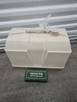 Heavy-duty White sewing machine