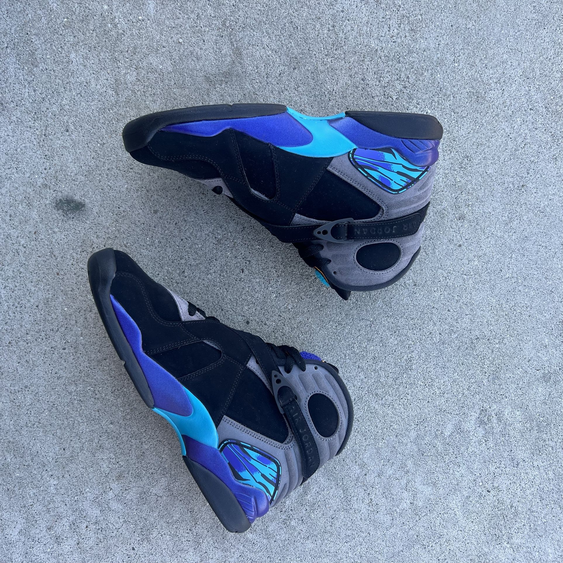 Aquas 8 Jordan’s Retro Size 10