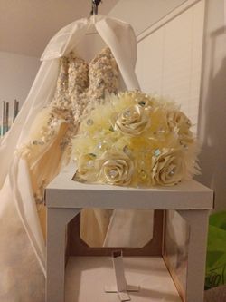 Bouquet For Sweet 16 Never Used The Dress Next To It Was Worn For About An Hour At The Most It's Posted Too And There's A Crown