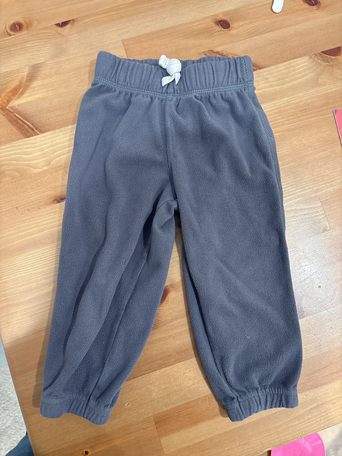 carter’s infant boy pant baby boy bottom fleece bottom 18 months toddler boy gray sweatpants Comes from pet free smoke free home Washed w detergent
