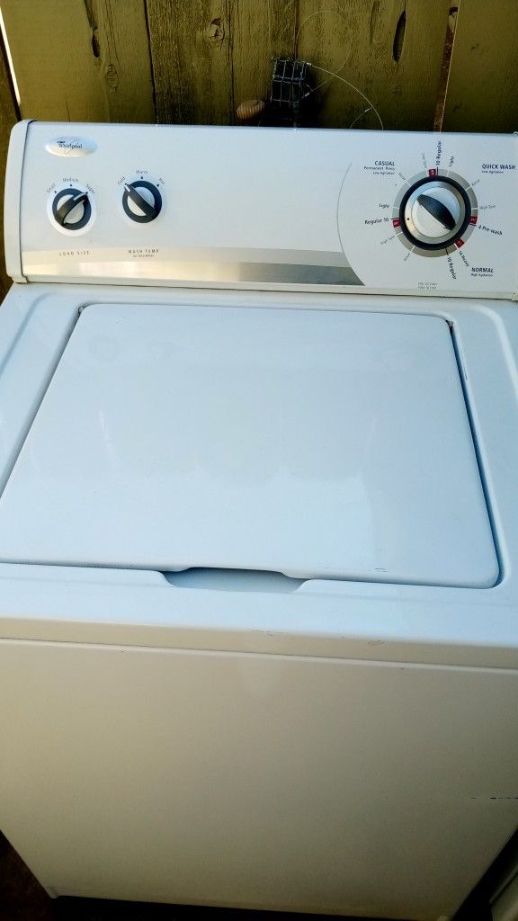 Whirlpool Washing Machine And Excellent Condition Very Large Load Capacity $200