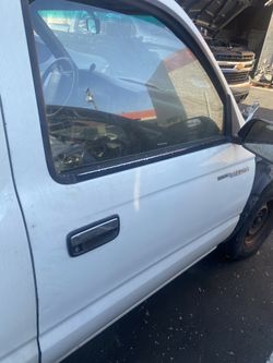 Passenger Side Door Toyota Tacoma 1(contact info removed)