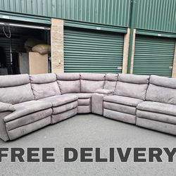 Big Reclining Grey Sectional - Free Delivery 🛻💨