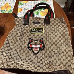 Gucci Supreme Tote Bag