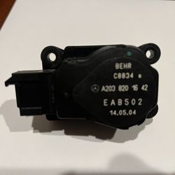 Mercedes C or E Air Door Actuator 