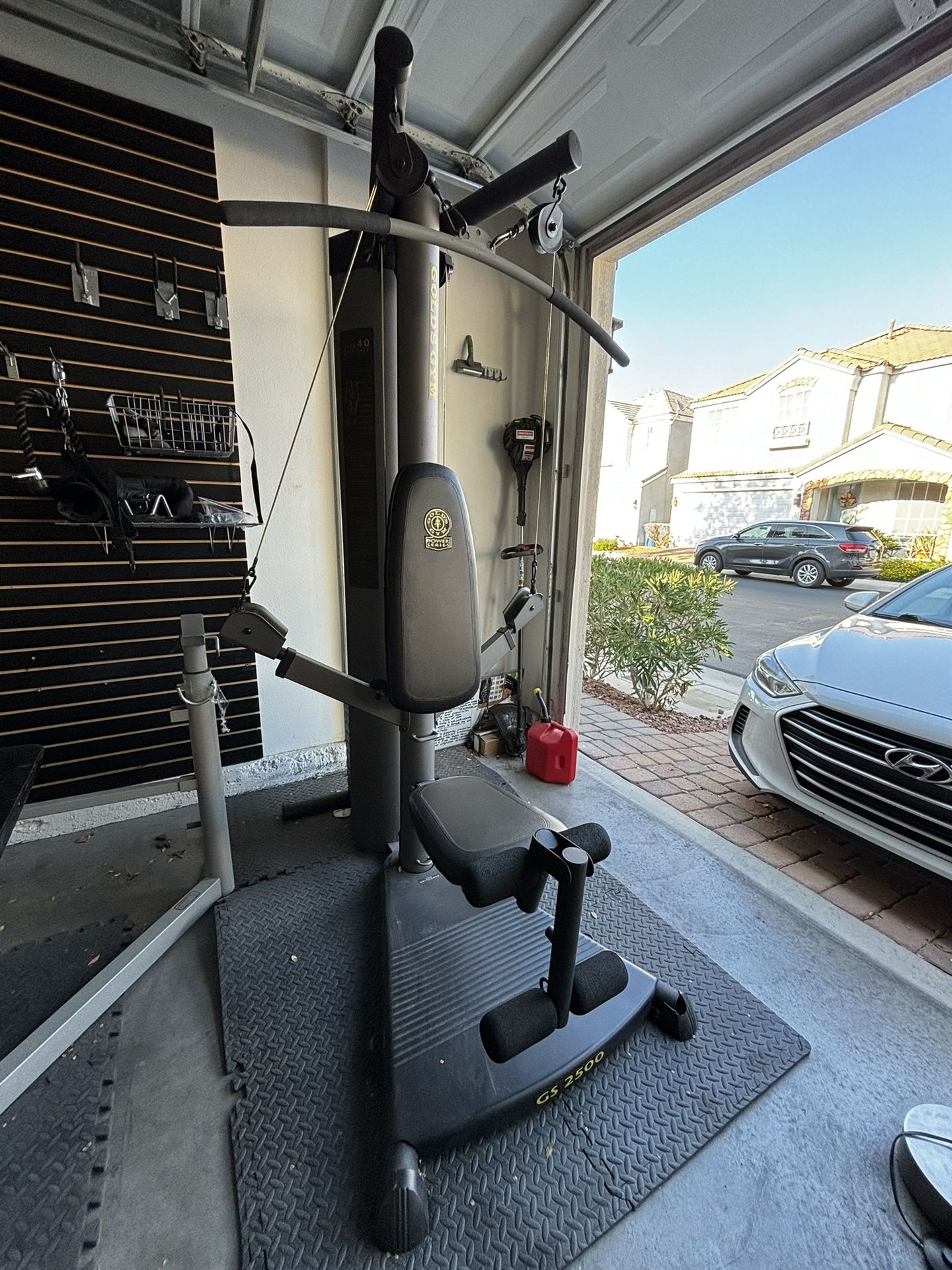 Golds Gym GS2500 Cable Machine