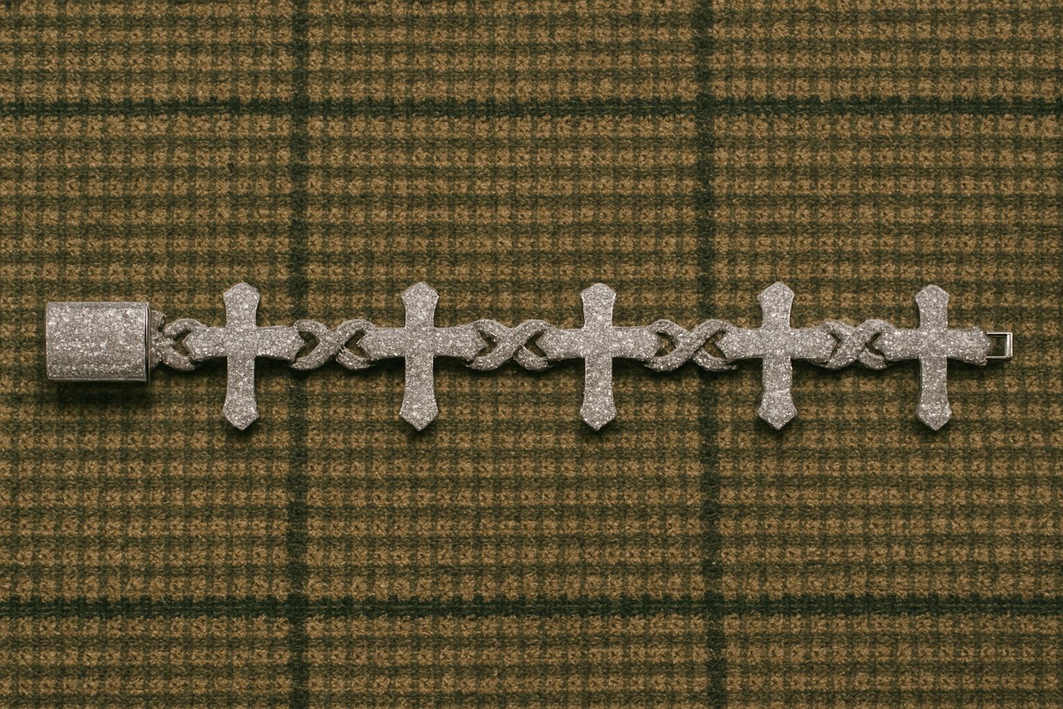 Moissainte Cross Bracelet