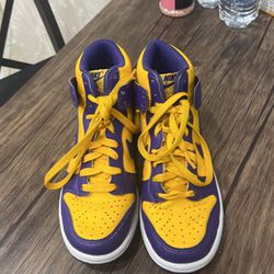 Lakers Colored Nike’s 4.5Y