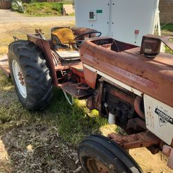 Diesel Tractor International 574