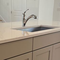 Brand New Moen Integra 67315C Kitchen Faucet (Chrome) – Pullout Sprayer