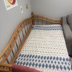 NEW DAYBED