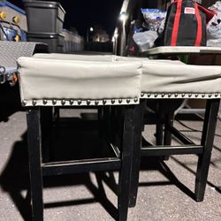 4 Stools. Regular Height 