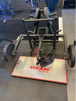 Titan Fitness Belt Squat Machine – Excellent Condition