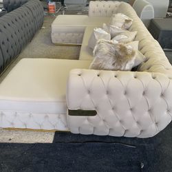 *Brand New  Sectional Double Chaise Velvet.