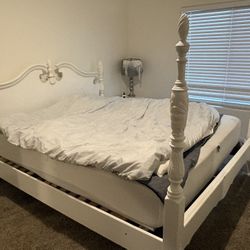 White Wood Bedroom Set